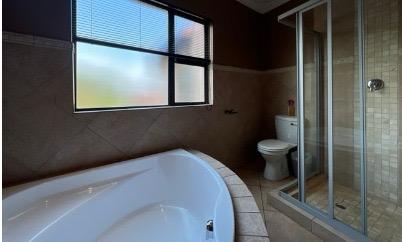 To Let 4 Bedroom Property for Rent in Melodie North West